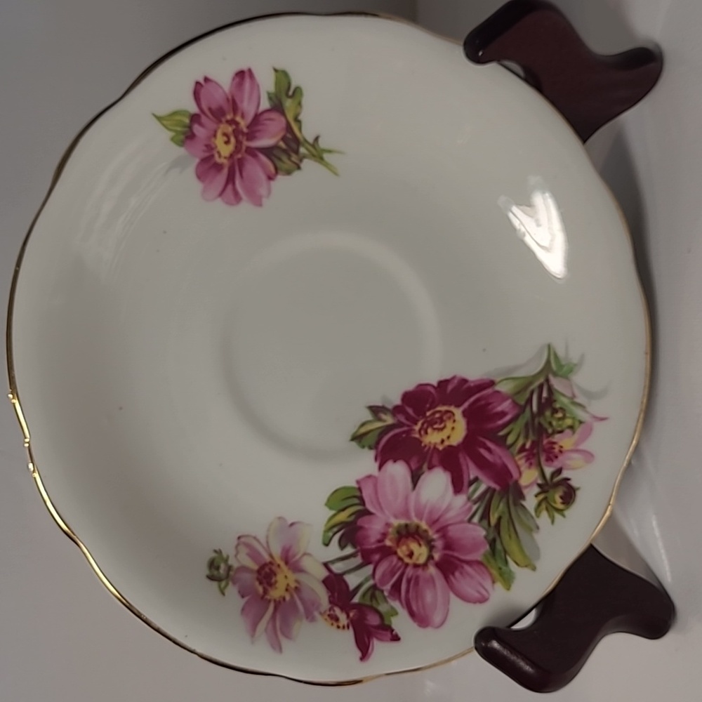 Windsor bone China  only saucer England